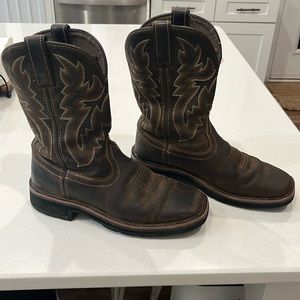 Men’s Wolverine Rancher square toe boot. Good used condition. Size 7.5, brown